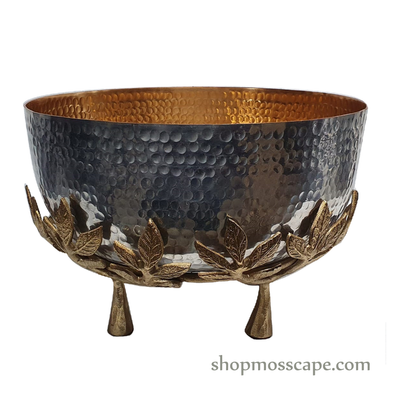 HAMMRED METAL BOWL WITH FLORAL STAND